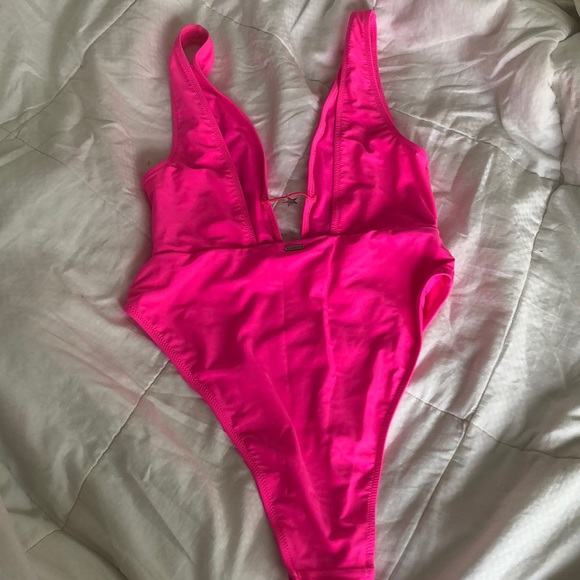 Bikini One Piece - Picture 6 of 8